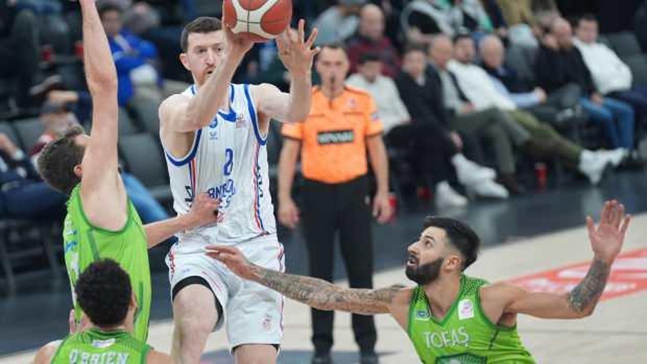 Anadolu Efes 97 sayıyla kazandı!
