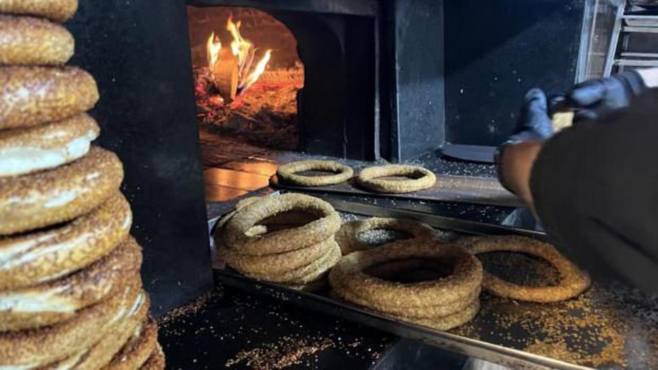 Bursa'da 100 gram simit 25 lira oldu