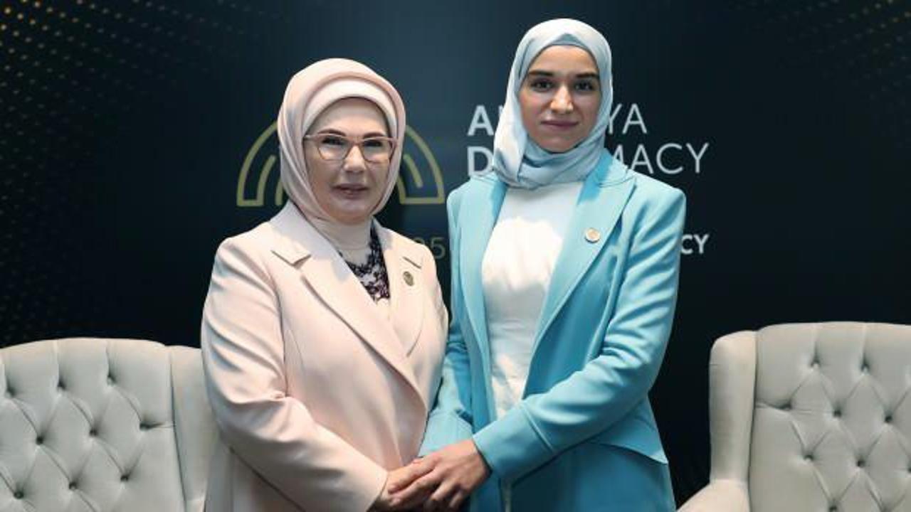 Emine Erdoğan, Suriye Cumhurbaşkanının eşi Latife El Durubi bir araya geldi