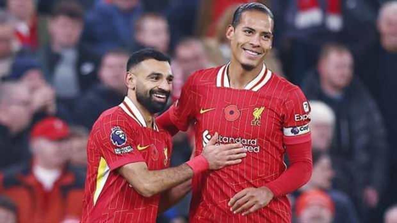 Ayrılacakları iddia edilmişti! Liverpool'dan taraftarına çifte müjde