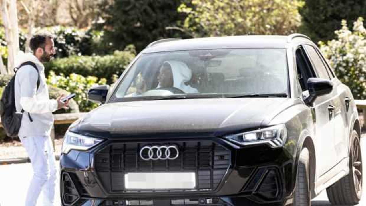 Premier Lig'in 116 milyon euroluk yıldızının 'arabasını bağladılar'