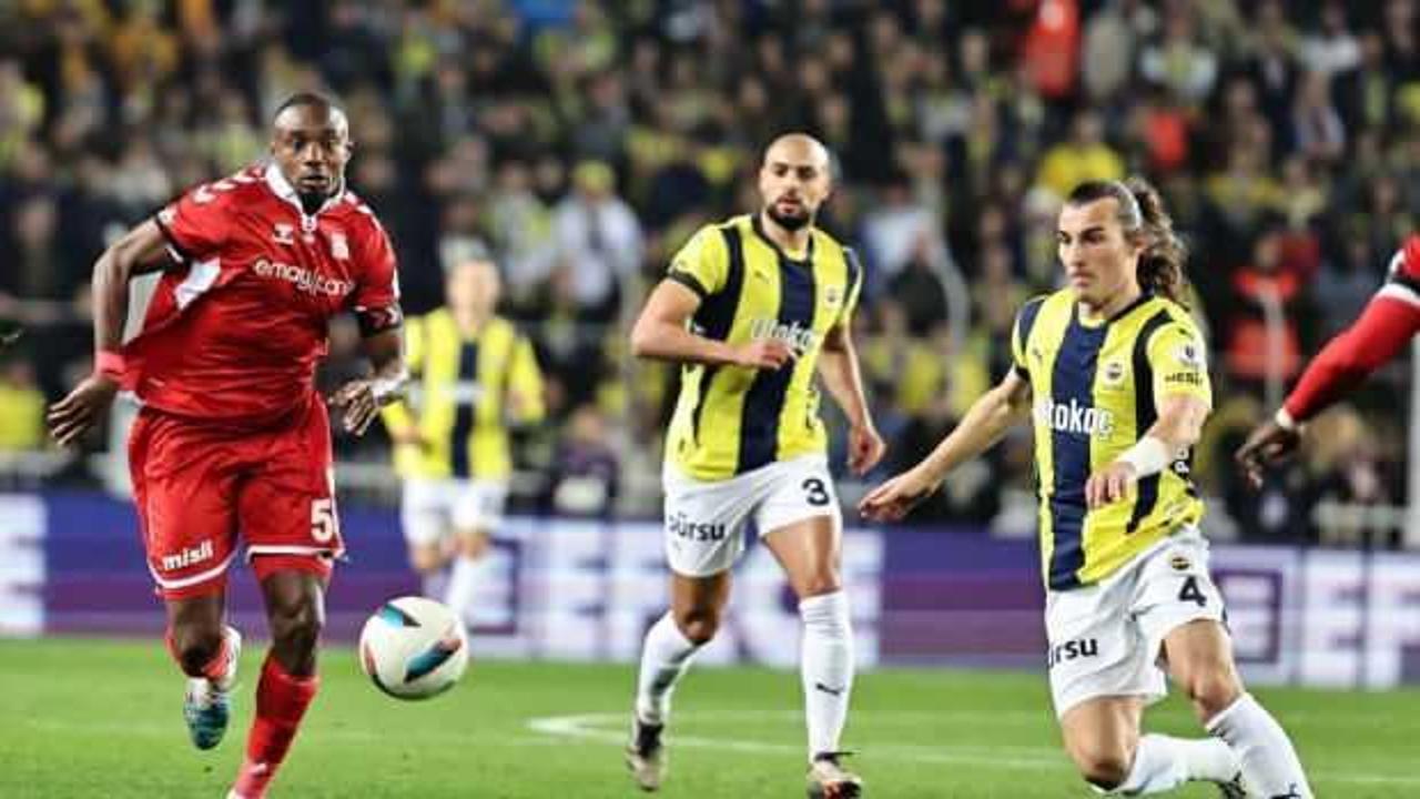 Sivasspor - Fenerbah&ccedil;e ma&ccedil;ının biletleri satışa &ccedil;ıktı