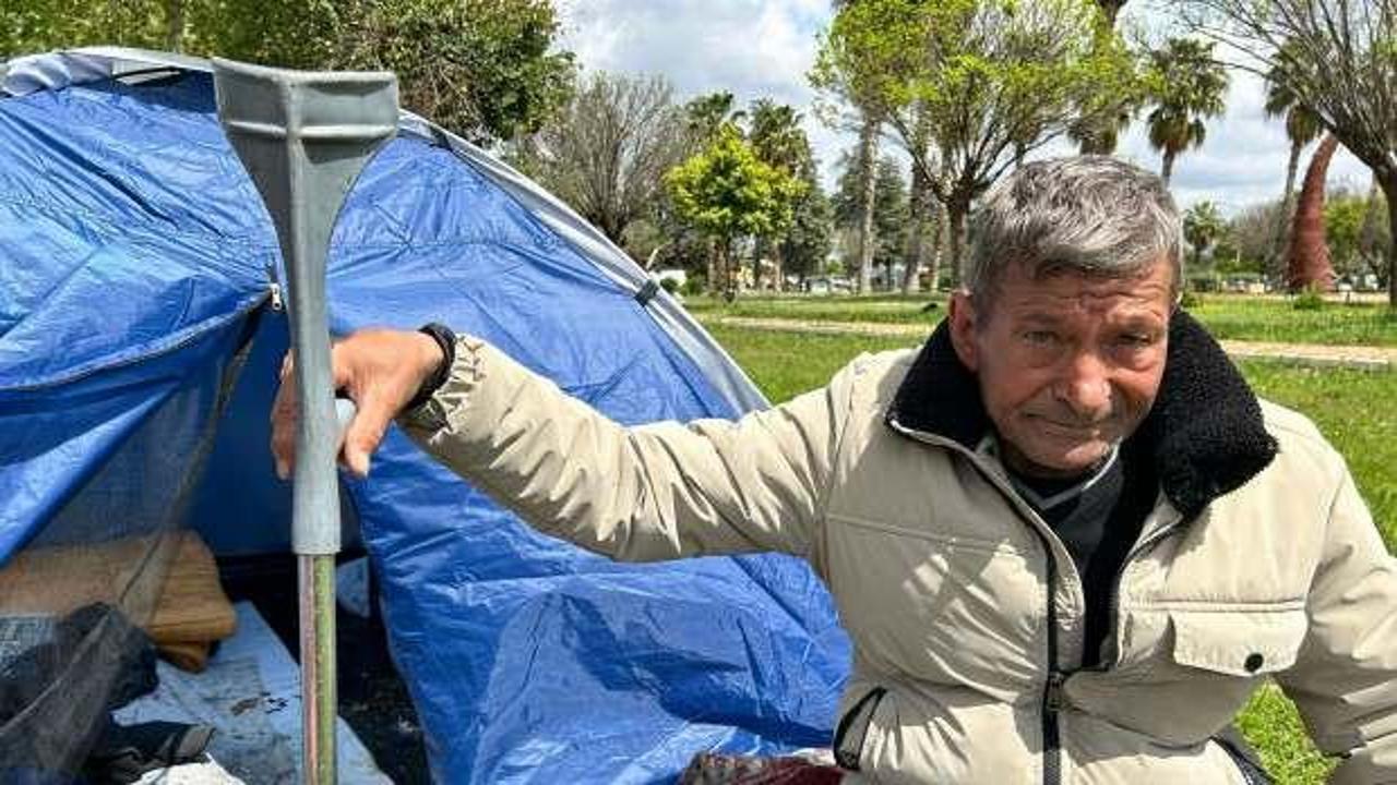 Geçirdiği trafik kazası hayatını altüst etti! Şimdi çadırda yaşıyor