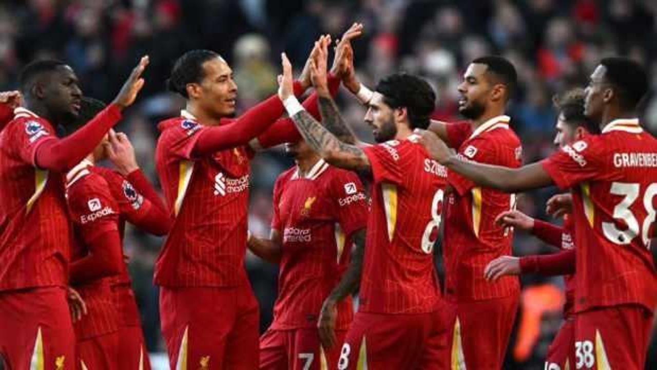 Düğüm çözüldü! Liverpool, yıldız oyuncuya resmi imzayı attırdı