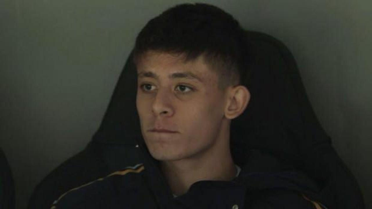 İspanya Arda G&uuml;ler'i konuşuyor: Yedek kul&uuml;besindeki g&ouml;r&uuml;nt&uuml;ler tepki &ccedil;ekti