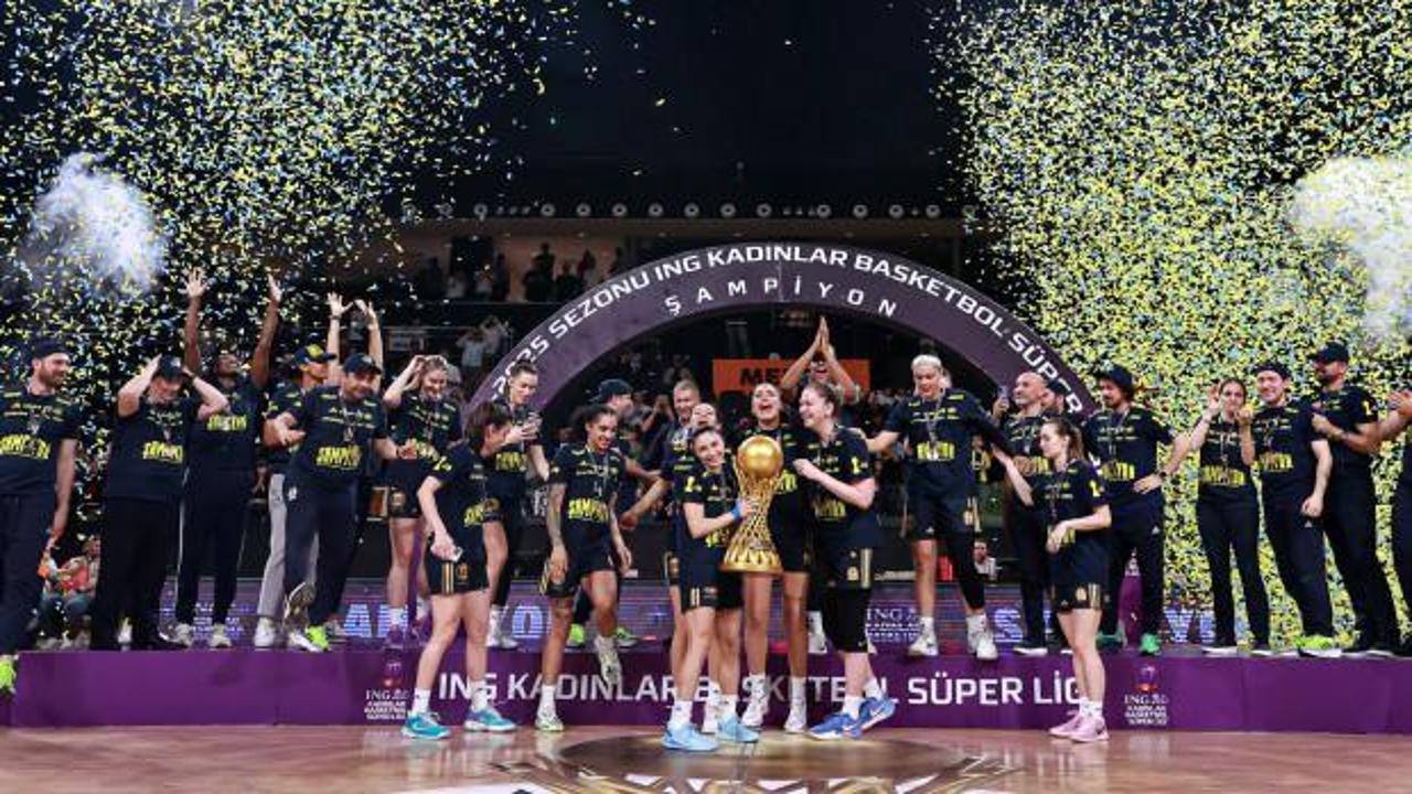 Kadınlar Basketbol S&uuml;per Ligi'nde şampiyon Fenerbah&ccedil;e