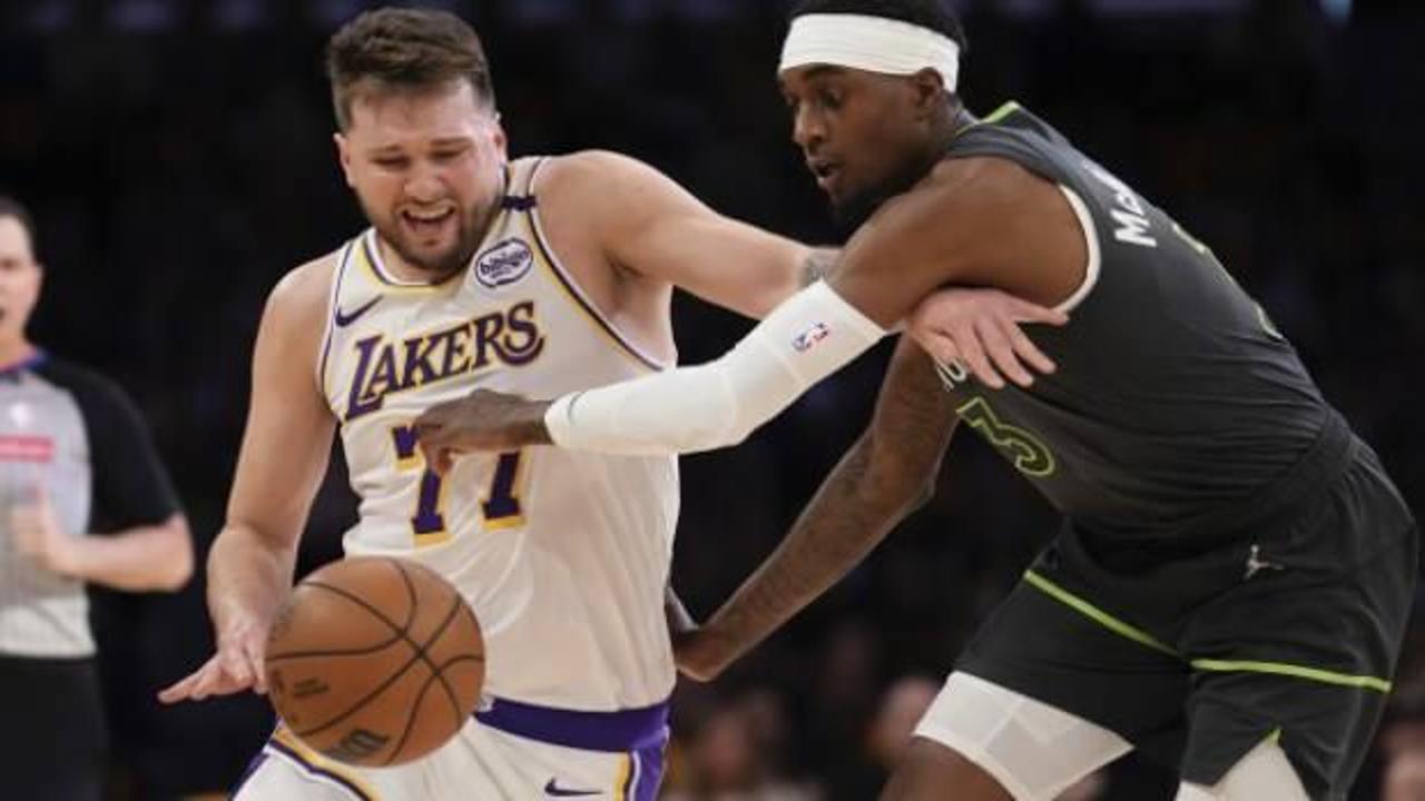 Luka Doncic ve Lebron James mağlubiyeti önleyemedi!