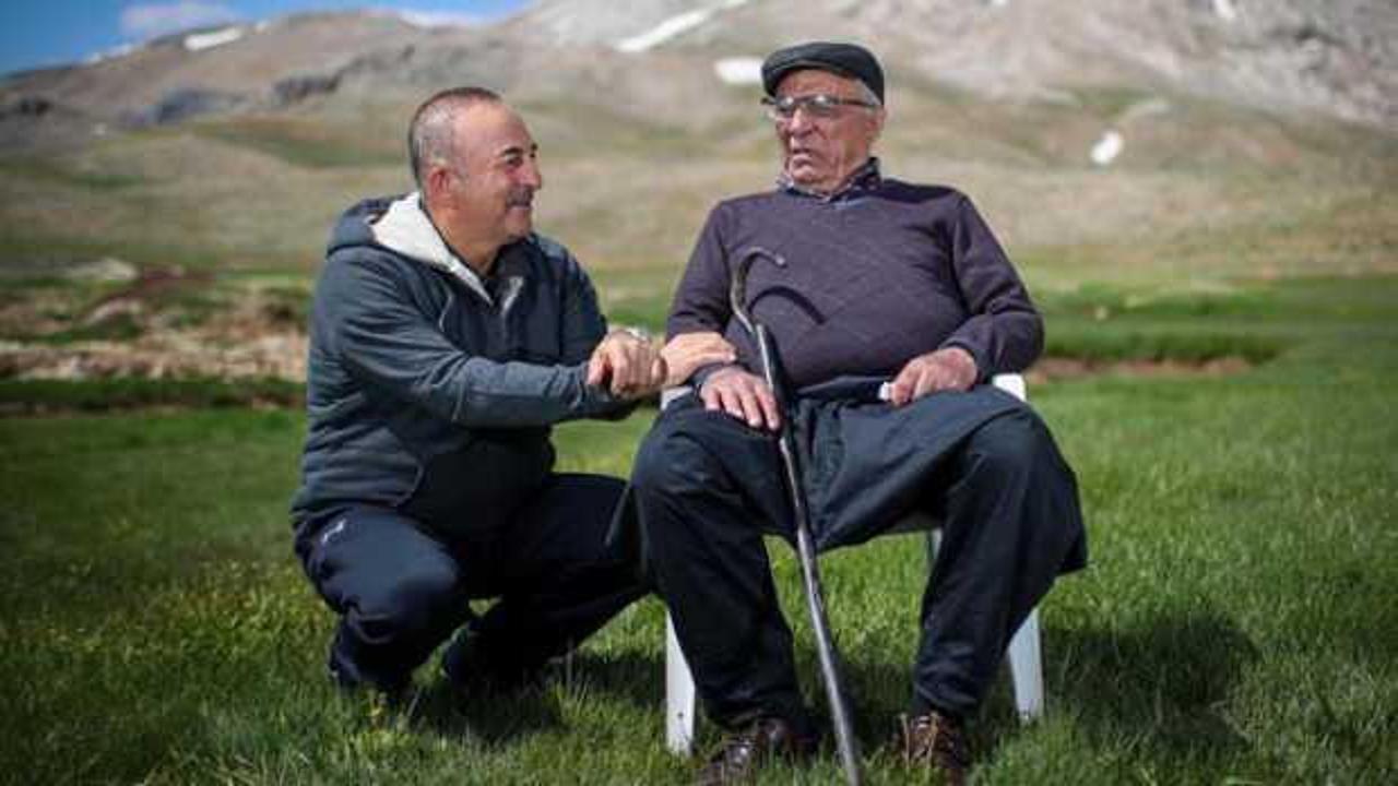 Mevl&uuml;t &Ccedil;avuşoğlu'nun babası hayatını kaybetti