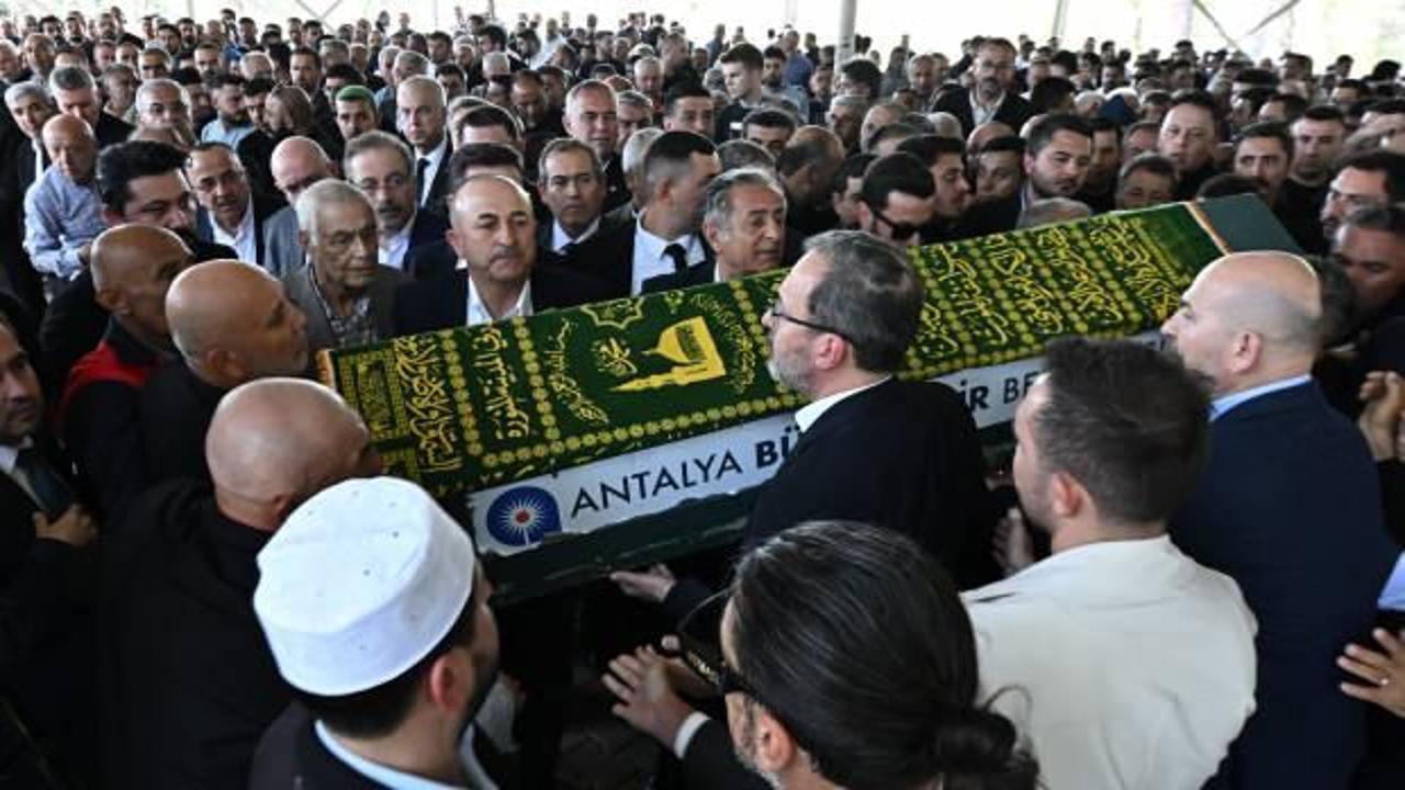 Mevlüt Çavuşoğlu'nun babası Osman Çavuşoğlu için cenaze töreni düzenlendi