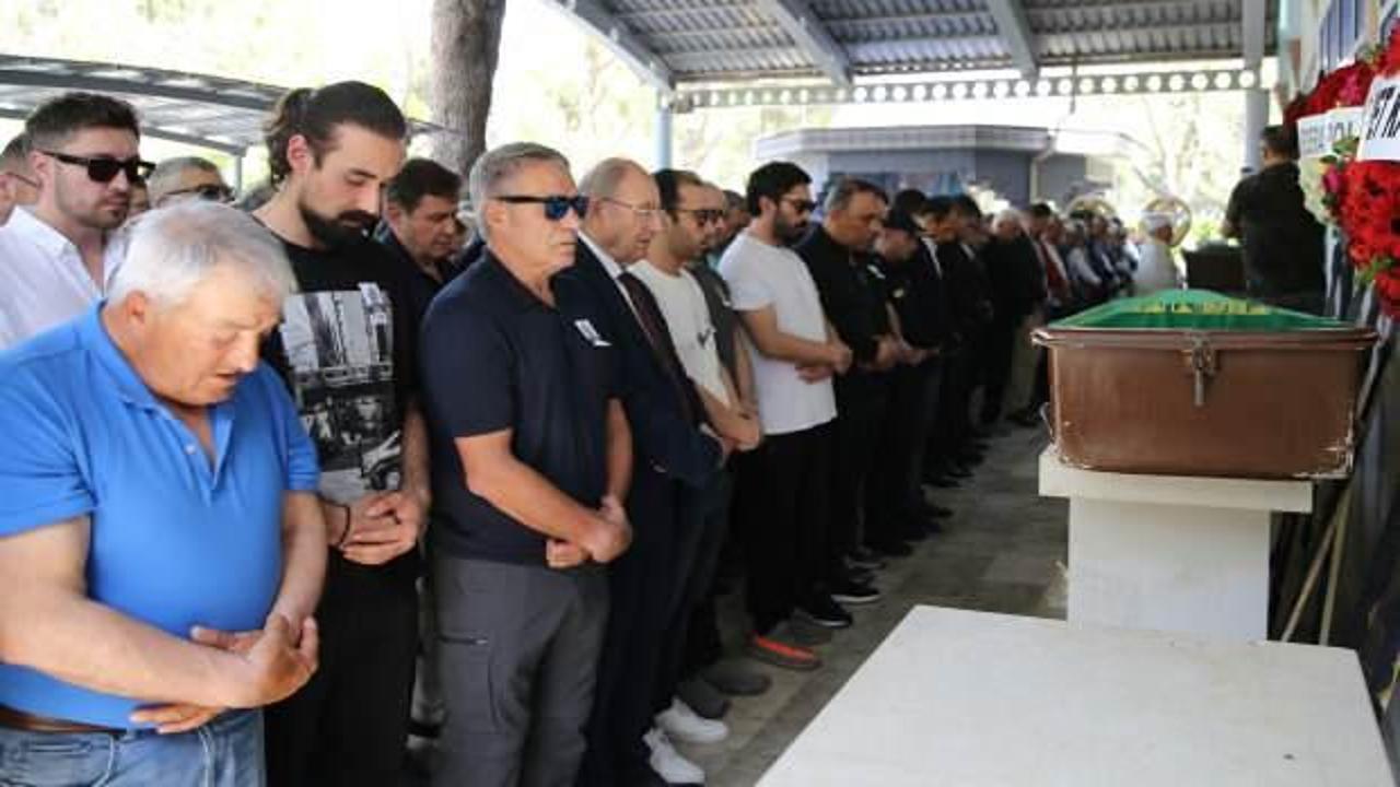 Teknik direktör Ersun Yanal'ın babası Ural Yanal, Denizli'de defnedildi