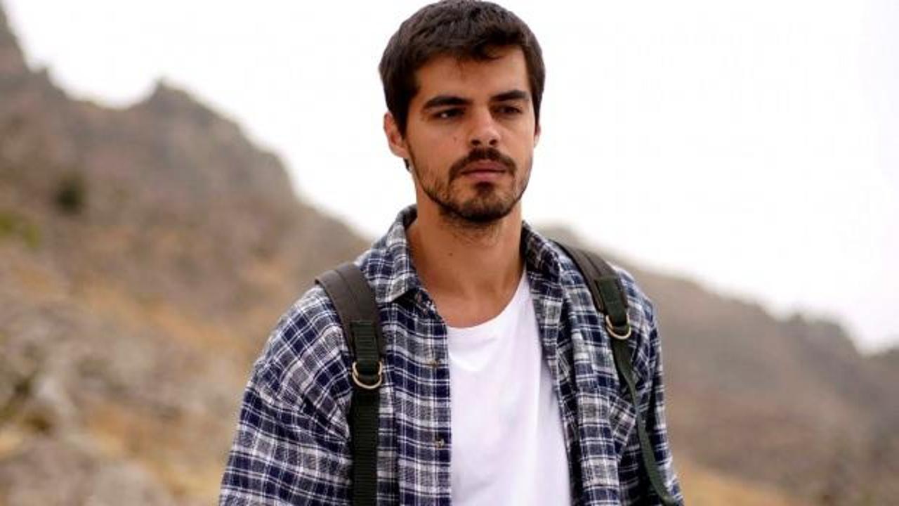 Ünlü oyuncu Berk Atan trafik kazası geçirdi! Durumu ağır