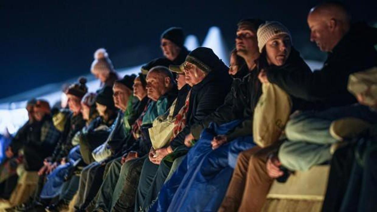 Anzak Koyu'nda 'Şafak ayini'