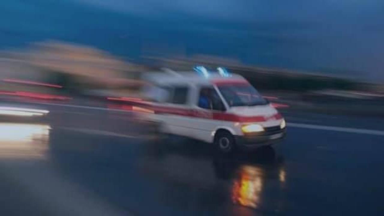 Bursa'da feci kaza: Aydınlatma direğine &ccedil;arpan motosiklet s&uuml;r&uuml;c&uuml;s&uuml; &ouml;ld&uuml;