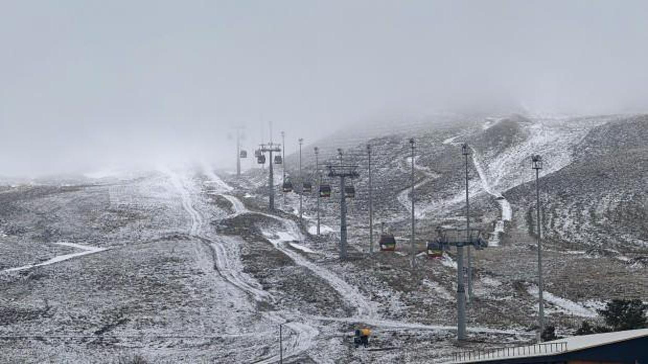 Erciyes'e nisan karı! Beyaza büründü