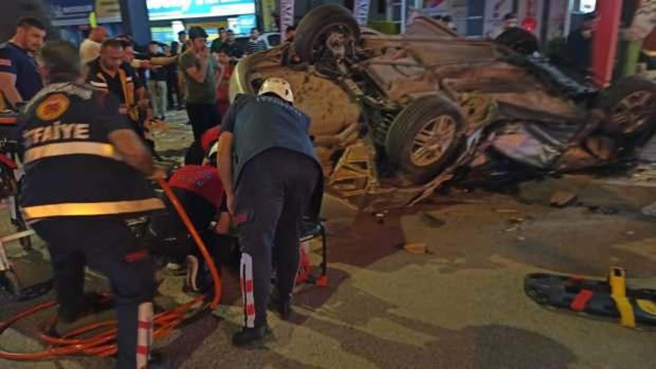 Park halindeki araçlara çarpıp dehşet saçtı! 2 ölü, 1 yaralı!