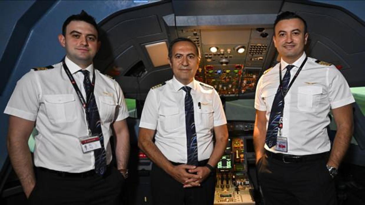 Pilot baba ve 2 oğlu aynı mesleği yapmanın gururunu yaşıyor