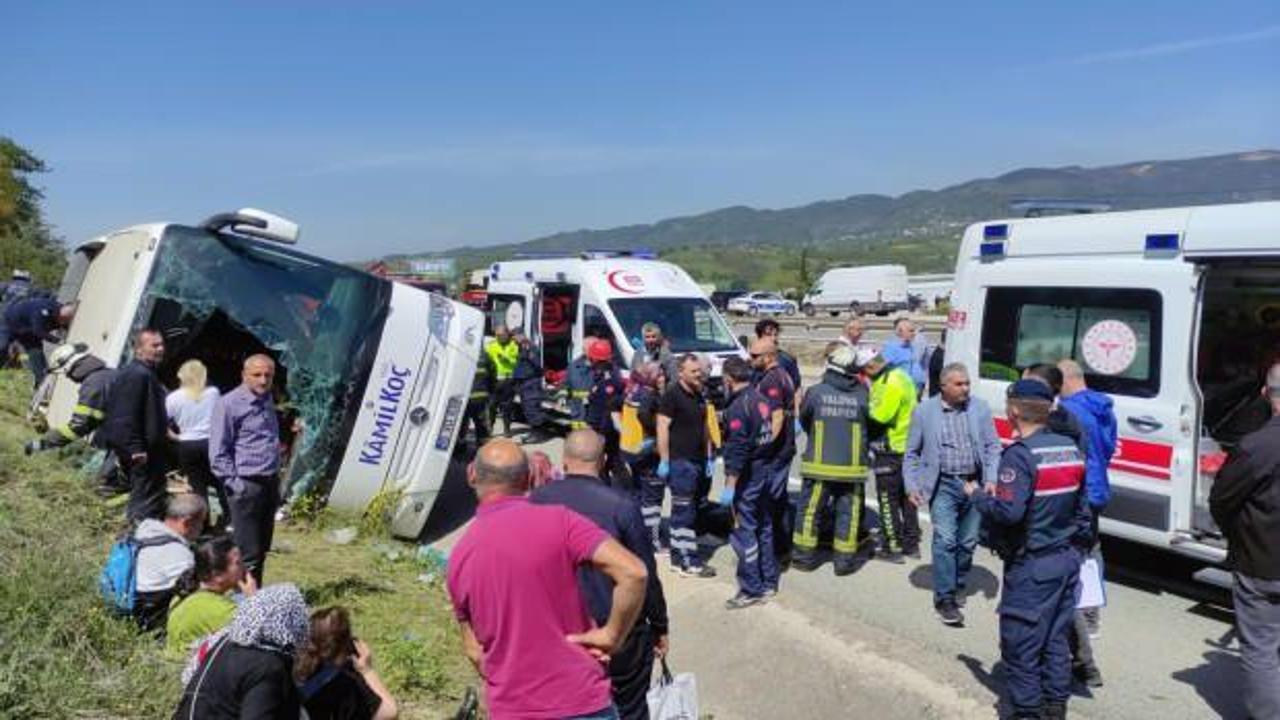 Yalova'da yolcu otobüsü devrildi; 1 ölü, 2 yaralı