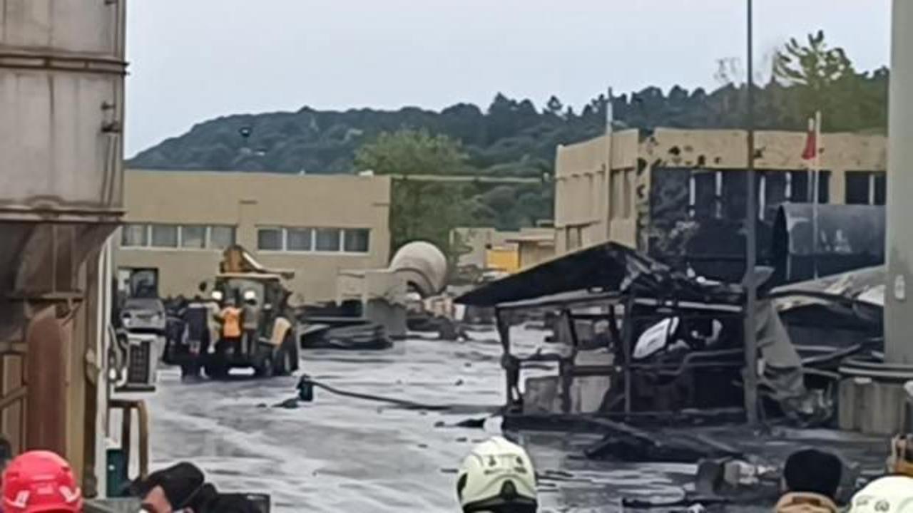 Son dakika haberi... Tuzla OSB'de korkutan patlama! &Ccedil;ok sayıda ekip sevk edildi