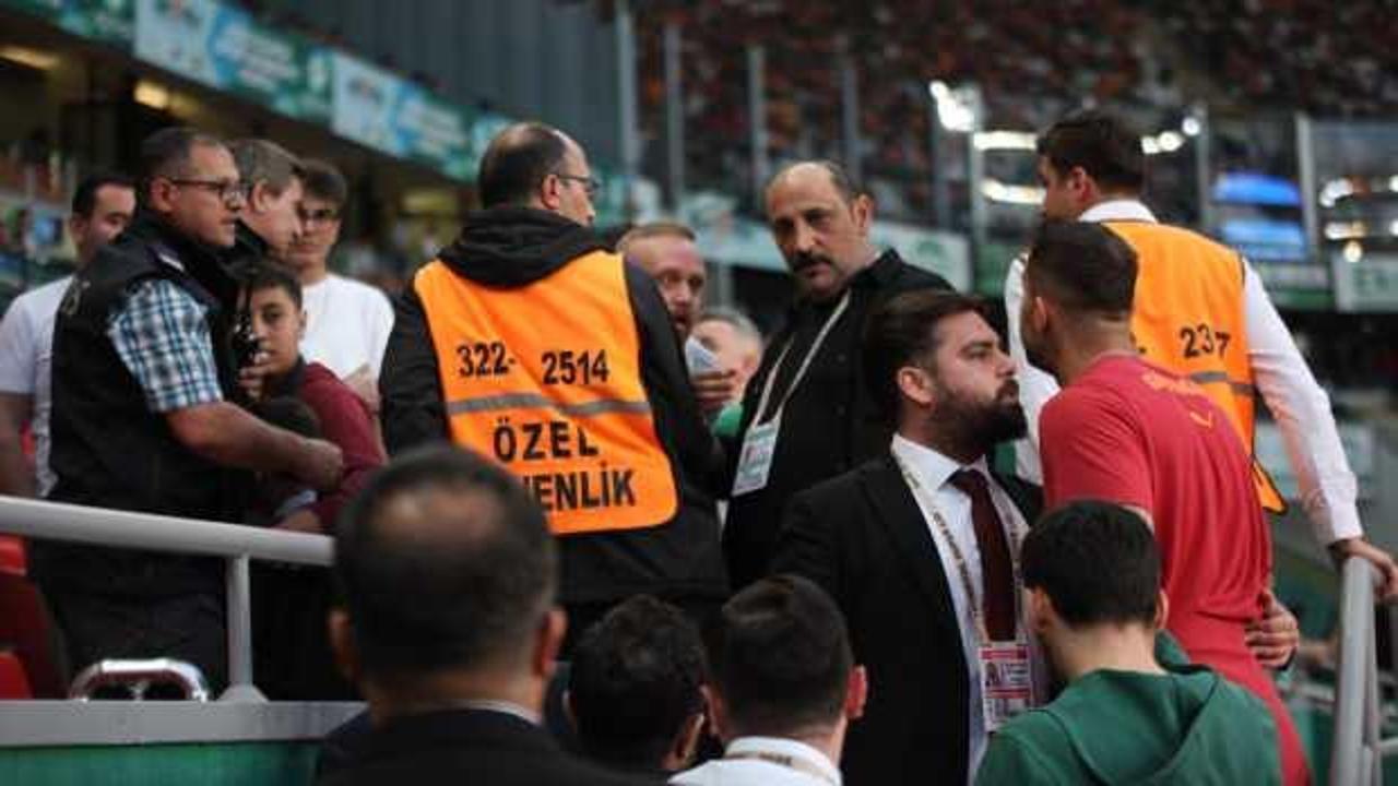 Taraftarla karşı karşıya gelmişti: "Annem Konyaspor düşmesin diye dua etti"