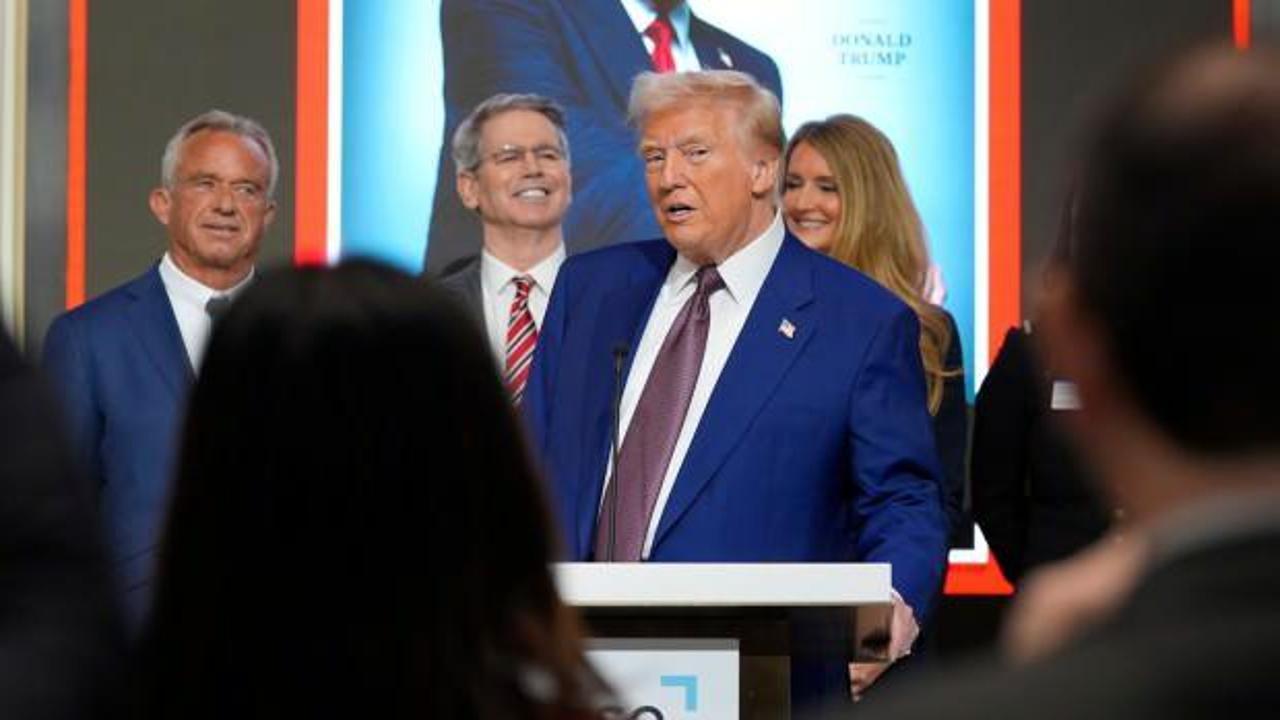 Trump'tan bir flaş a&ccedil;ıklama daha: D&uuml;nya liderlerini hi&ccedil;e sayan s&ouml;zler!