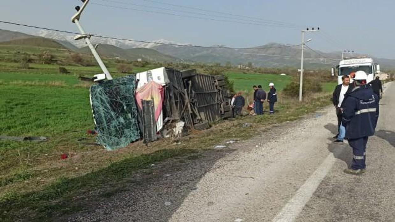 Van'da yolcu otobüsü devrildi
