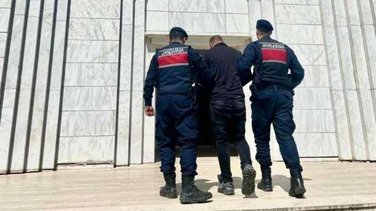 Aranan şahıs jandarmadan kaçamadı