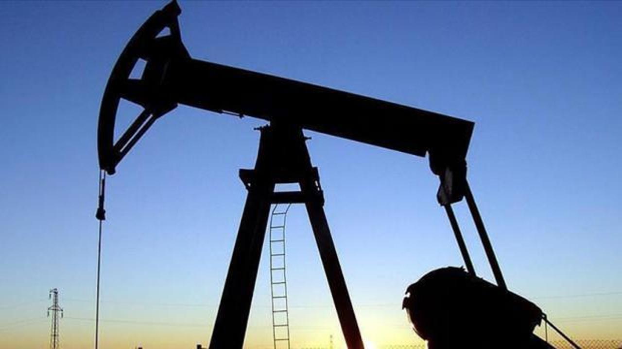 Brent petrol&uuml;n varili 61,04 dolardan işlem g&ouml;r&uuml;yor