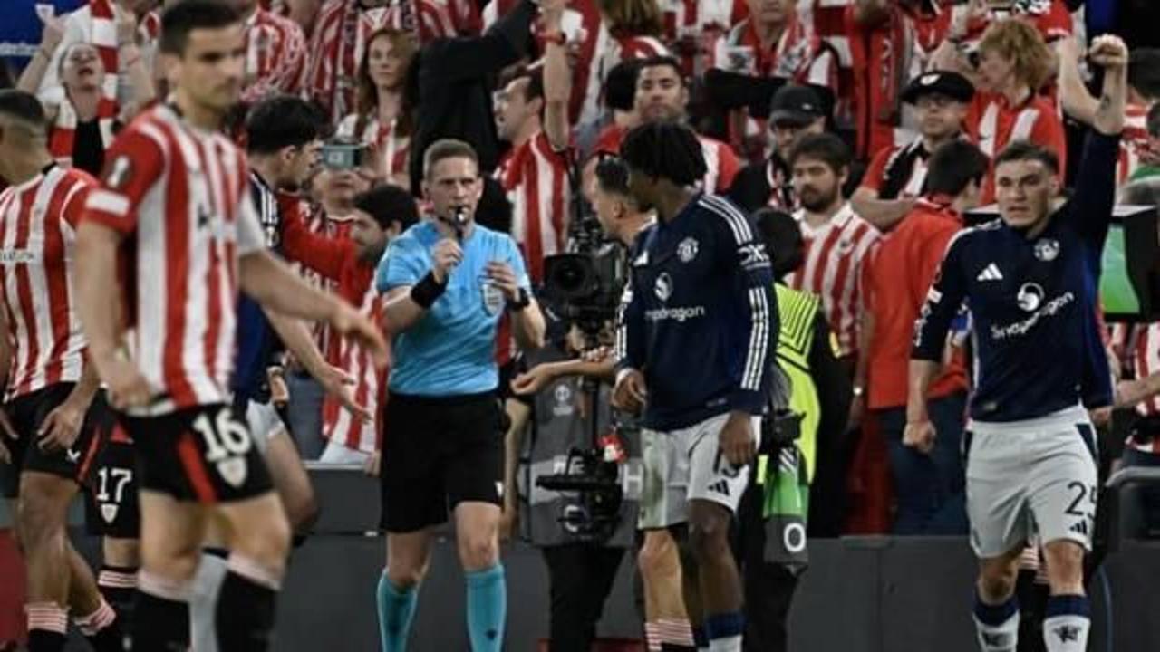 Fenerbahçe'yi yakan hakem Bilbao'yu da çıldırttı! Taraftar sahaya iniyordu