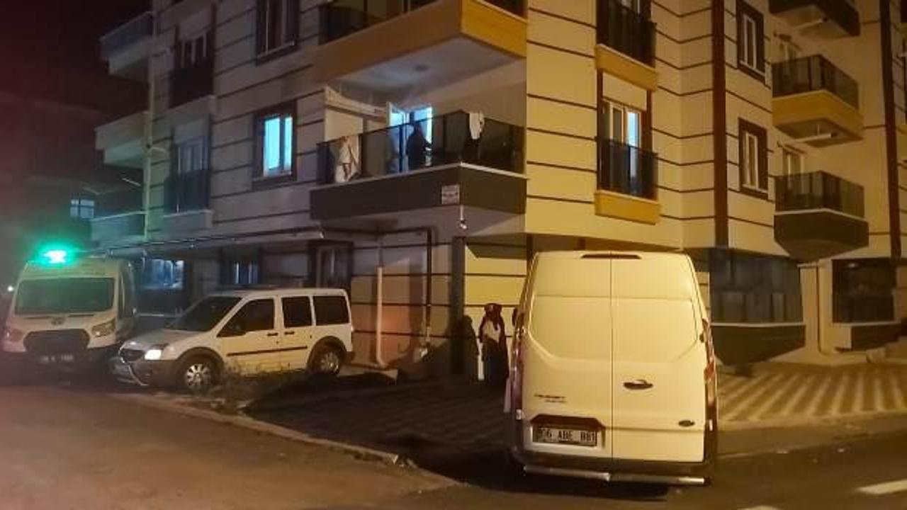 Komşusu 21 yaşındaki gen&ccedil; kızı &ouml;ld&uuml;r&uuml;p yaşamına son verdi