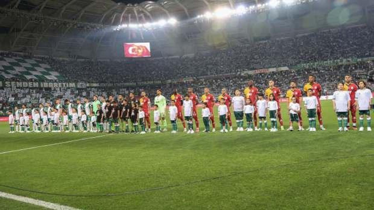 Merdiven boşluklarına kadar oturmuşlardı: Galatasaray'a para cezası