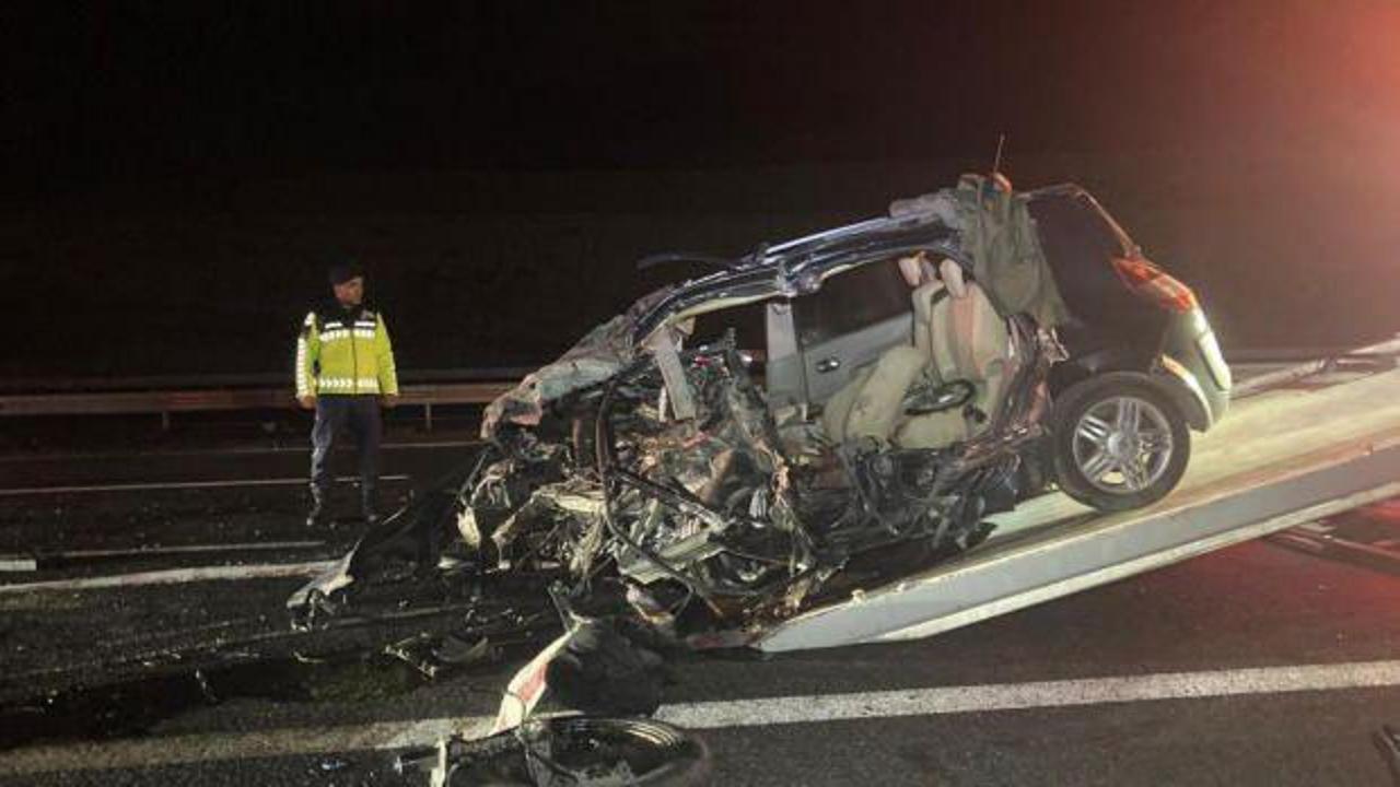 Ankara&rsquo;da feci kaza! 2 otomobil kafa kafaya &ccedil;arpıştı: 4 &ouml;l&uuml;, 1 yaralı