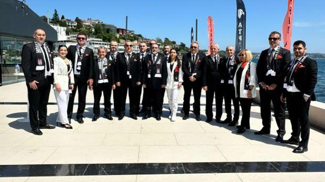 Beşiktaş başkan adayı Gürkan Aksoy, yönetim kurulunu tanıttı