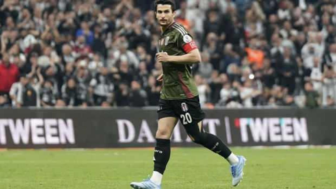 Beşiktaş'ın efsanesi geri döndü! 274 gün sonra alkışlarla karşılandı