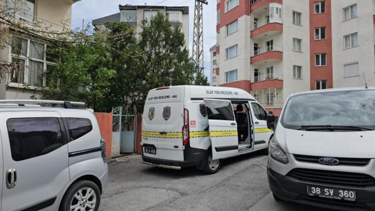 Kayseri'de evlat dehşeti: Babasını bı&ccedil;aklayarak &ouml;ld&uuml;rd&uuml;!