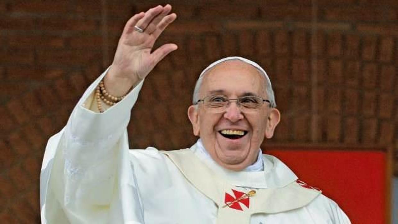 Papa Francis &ouml;lmeden &ouml;nce Gazzeli &ccedil;ocuklar i&ccedil;in papamobil bağışlamış