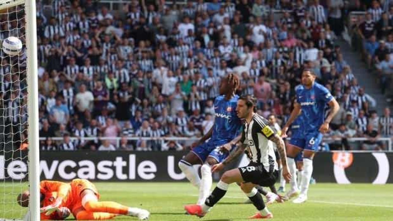 Premier Lig'de kritik maçta Chelsea deplasmanda yıkıldı