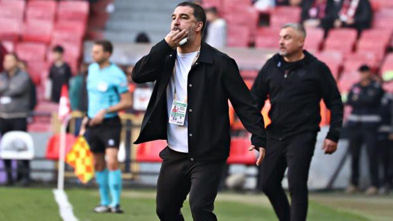 Yeni takımı açıklanmıştı! Arda Turan'dan geleceği hakkında flaş açıklama