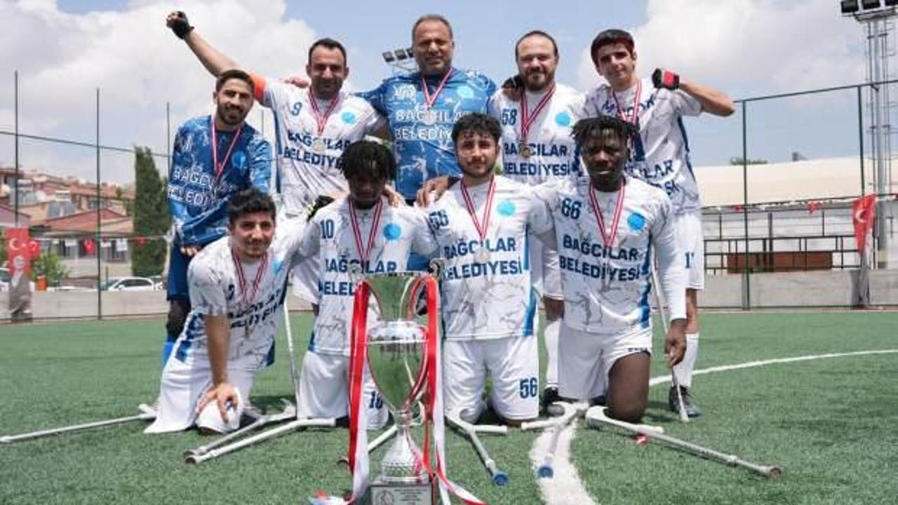 6 gollü maçı kazanıp Süper Lig'e yükseldiler