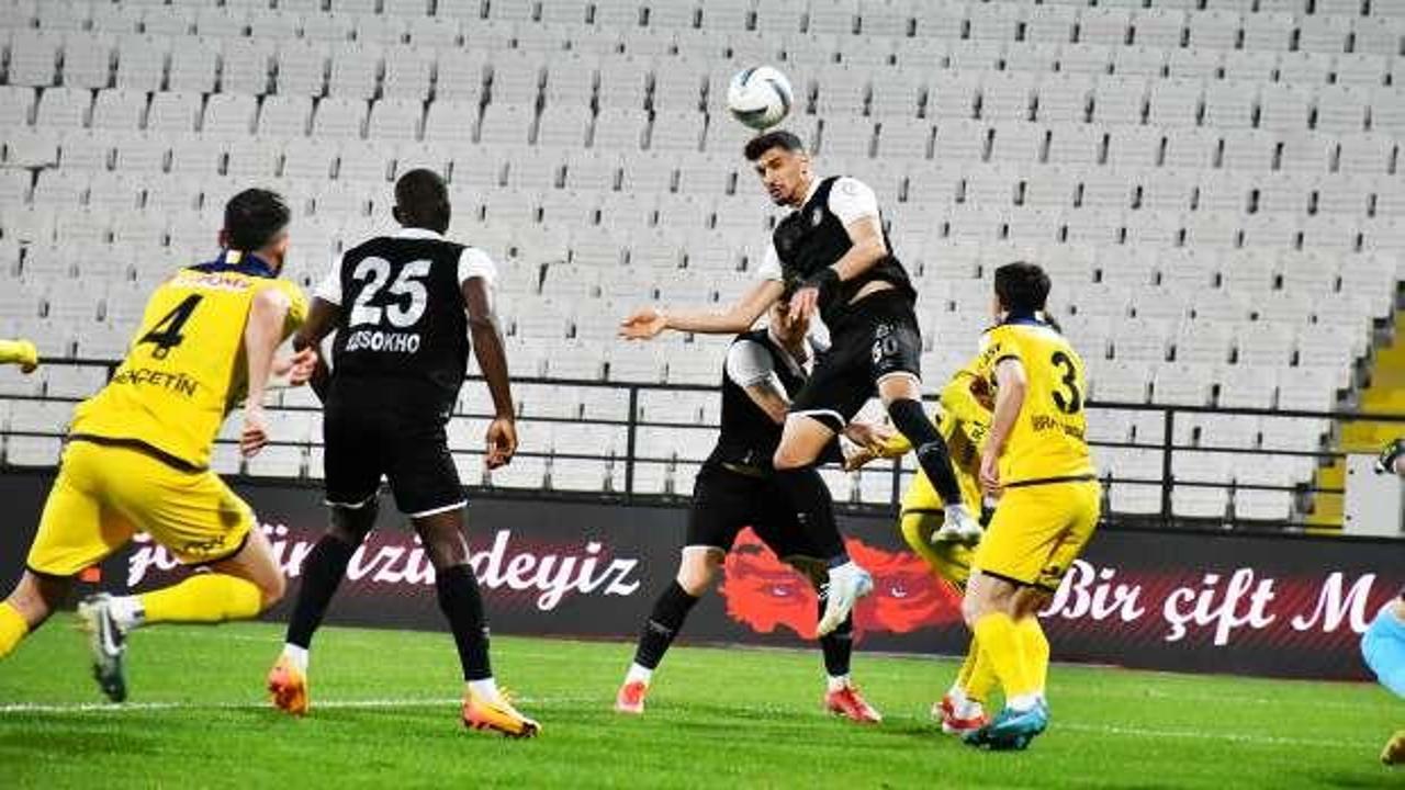 'Ankaragücü'ne hizmet etmek zorundayız' dedi, takım küme düşünce ayrıldı
