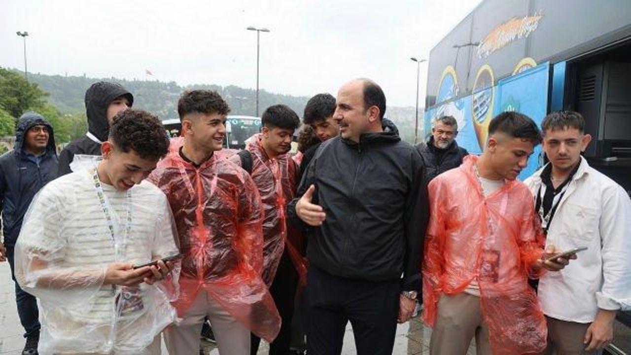 “Atabey Gençliği Ecdadın İzinde!” Başkan Altay geziye katılan öğrencilere eşlik etti