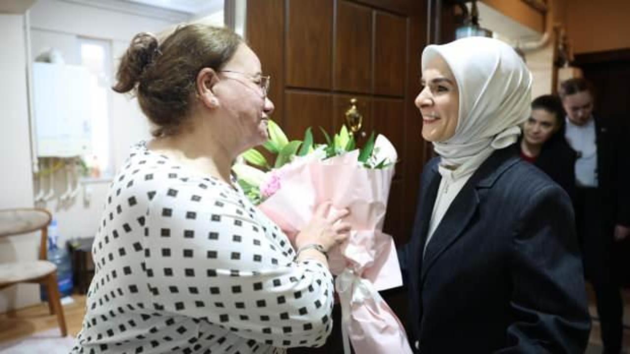 Bakan Göktaş'tan gönüllü anne Gürel'e anneler günü ziyareti!