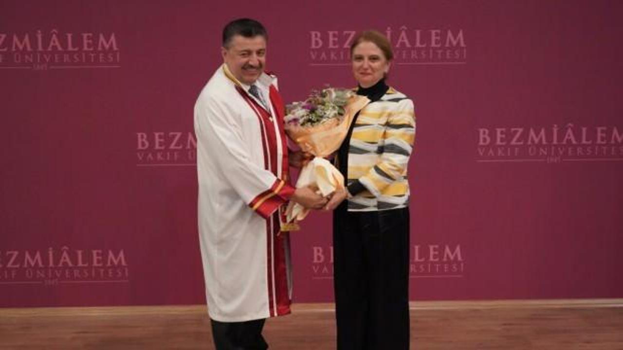 Bezmiâlem Vakıf Üniversitesi’nde rektörlük devir teslim töreni