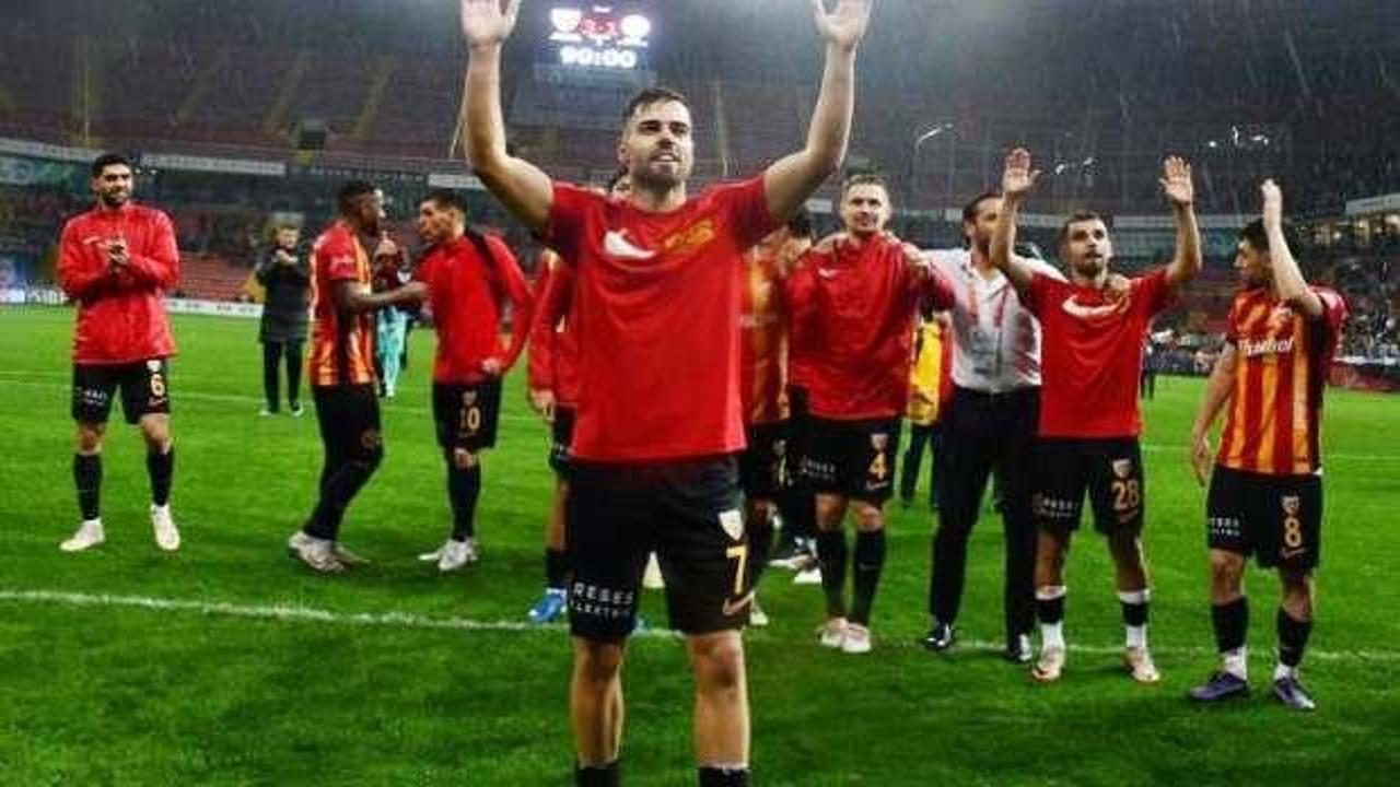 Cardoso tarihe geçti, ilk kez hat-trick yapt