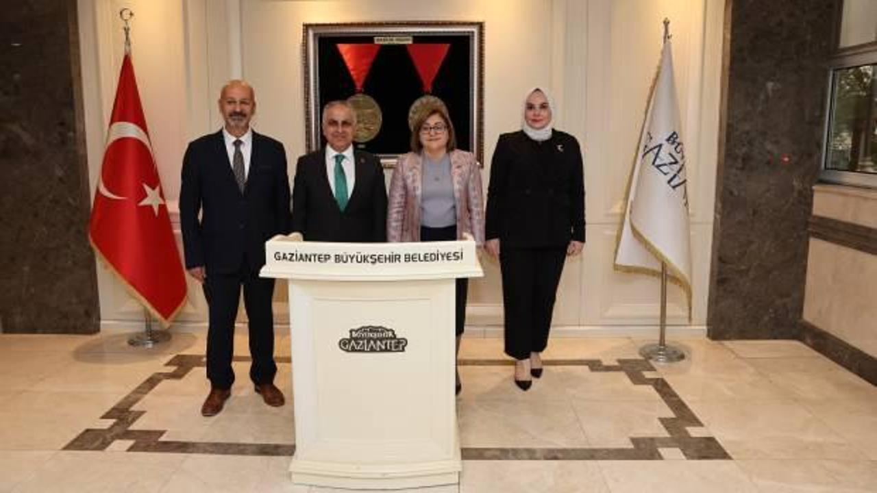 Gaziantep Büyükşehir öncülüğünde haydi kızlar spora projesi için imzalar atıldı