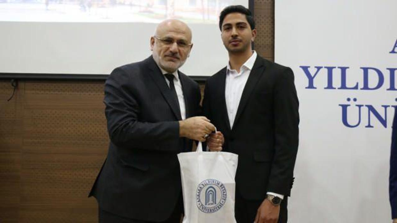 Gaziantepli Abdurrahman Deyri, hafızlık yarışmadında Türkiye ikincisi oldu