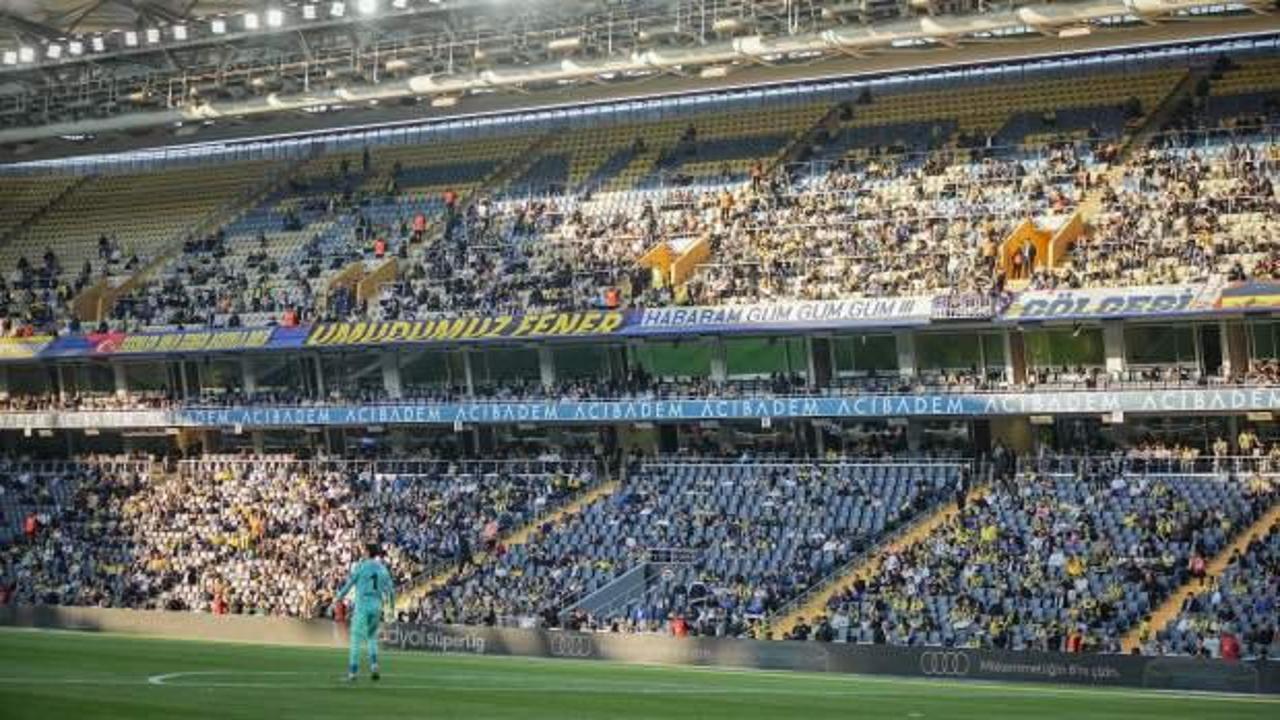 Kadıköy'de tribünler boş kaldı
