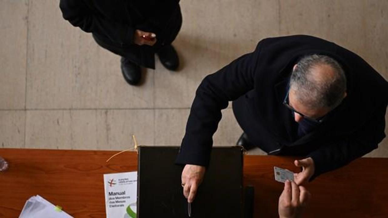 Portekiz'de erken genel seçim! 10,8 milyon seçmen sandık başında