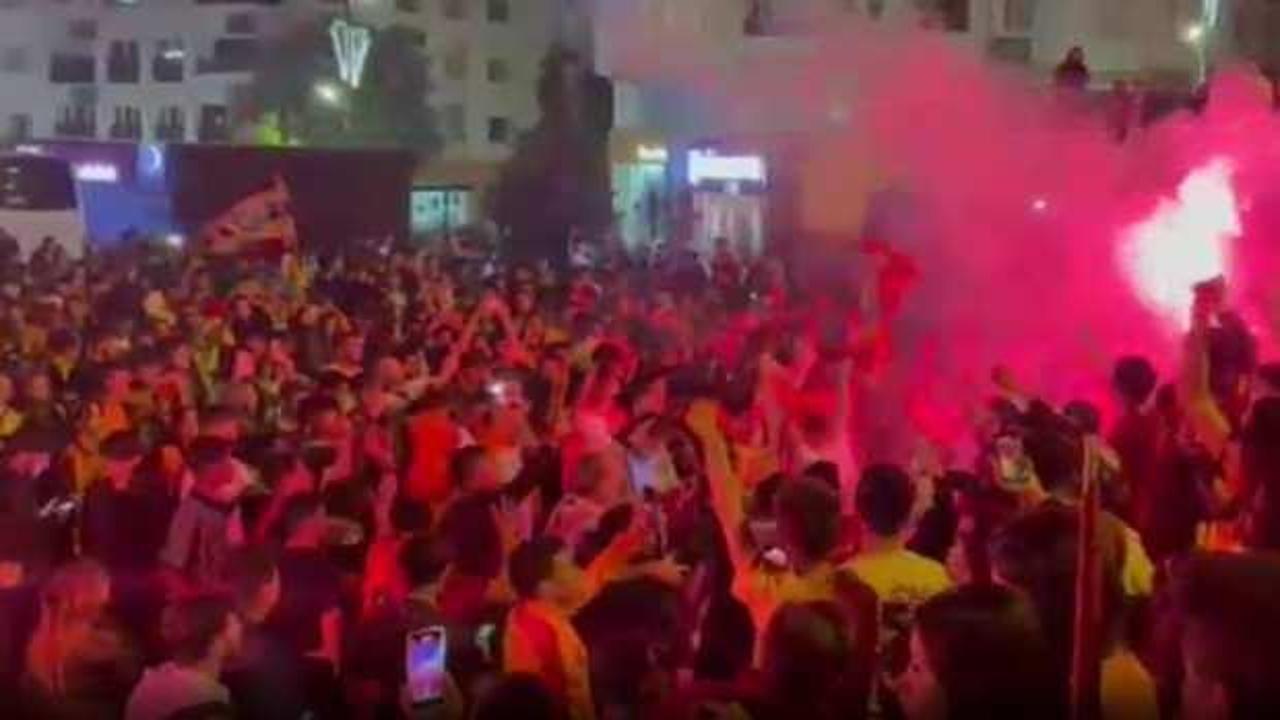 Şehirlerinin takımı k&uuml;me d&uuml;şt&uuml;! Şehirde G.Saray'ın şampiyonluğu kutlandı