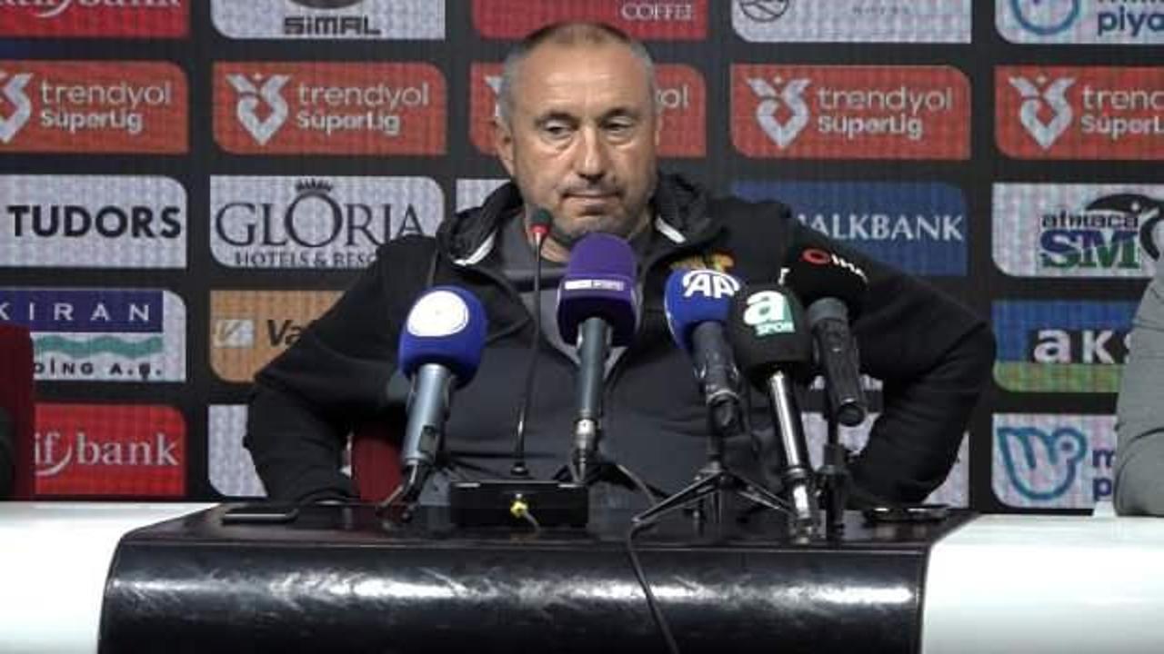 Stoilov oyuncularına sert çıktı: Yeterli olmuyor
