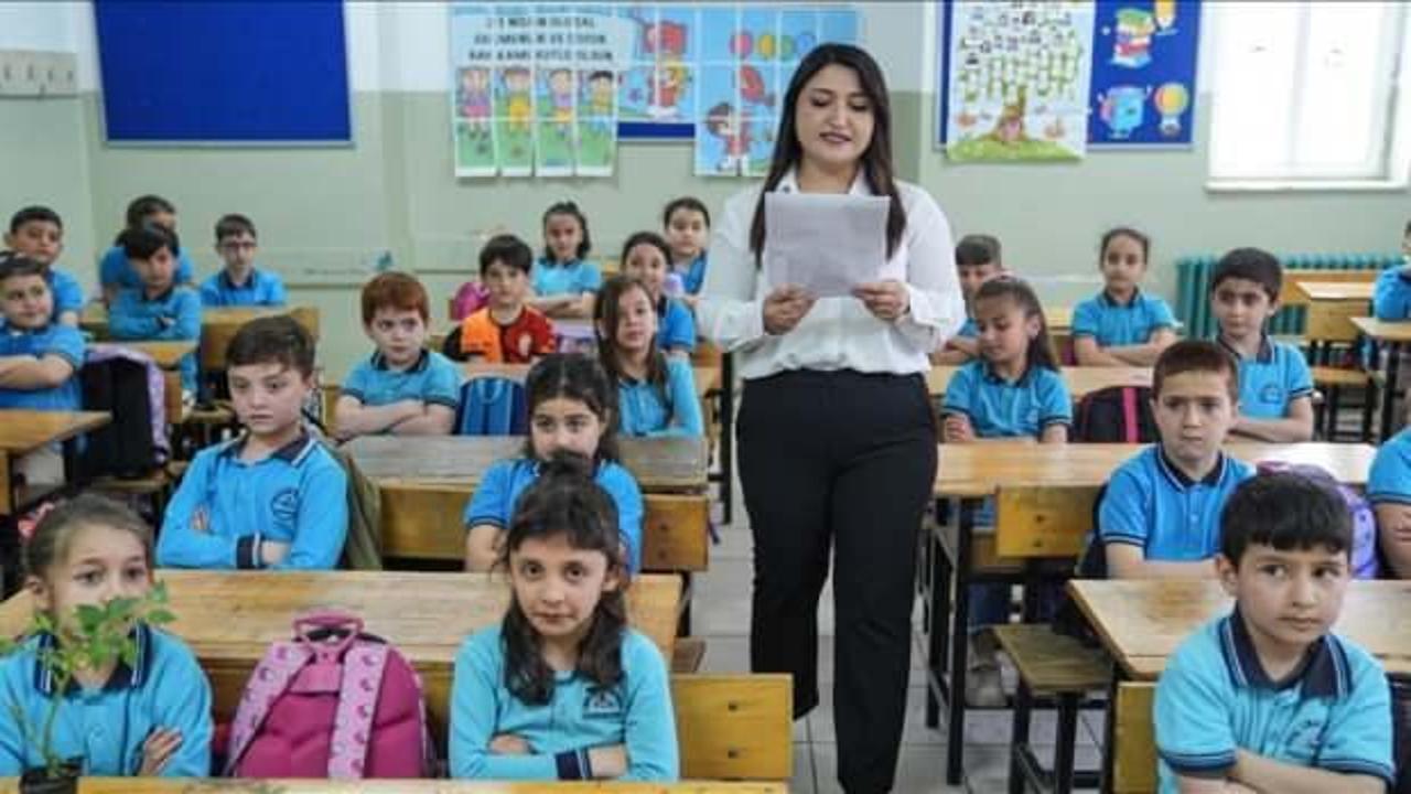 Suriyeli Ahmet'in veda mektubu sınıf arkadaşlarını duygulandırdı